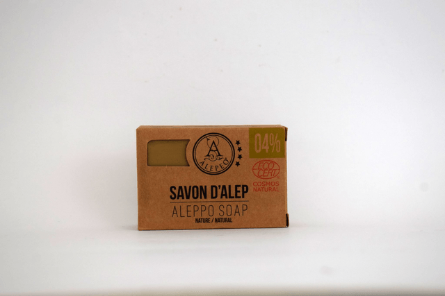 LOT 10 Savons traditionnels  200g  4% 12% 20%